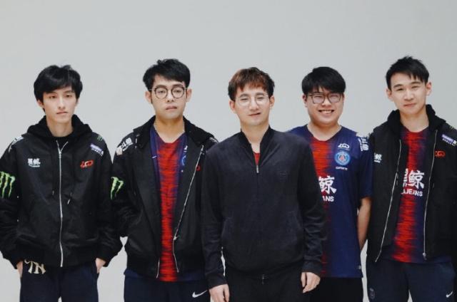 身体接触频 身体接触频