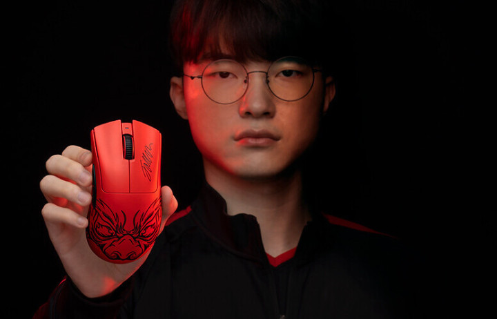 迫至侧翼后 迫至侧翼后